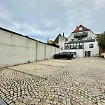 Juraperle - Historisch Und Modern - 4 شقة باد ستافلستين