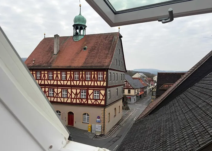 Juraperle - Historisch Und Modern - 4 *